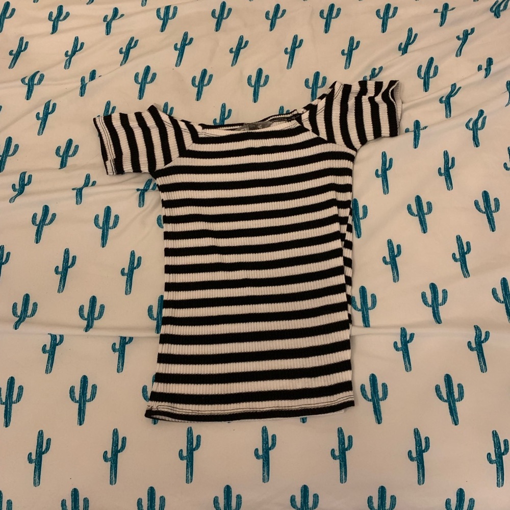 Billabong off the shoulder top